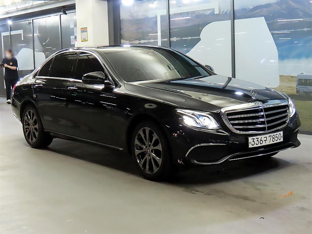 벤츠 E클래스 E220d 4Maetik Exclusive