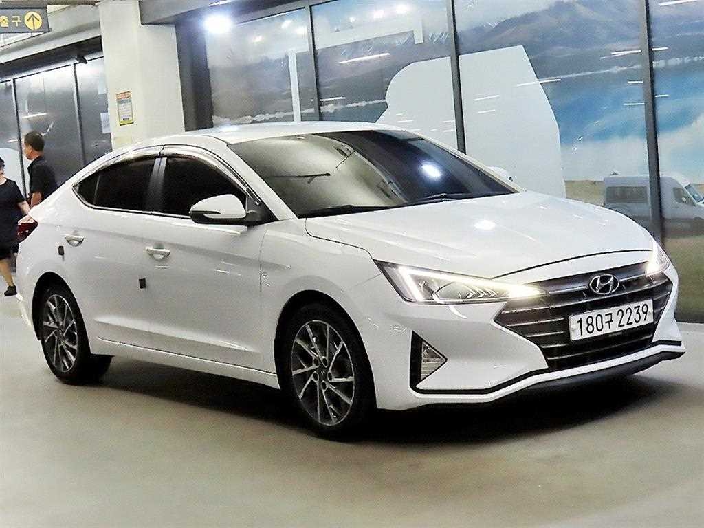 Hyundai Avante 1.6 Smart Choiseu