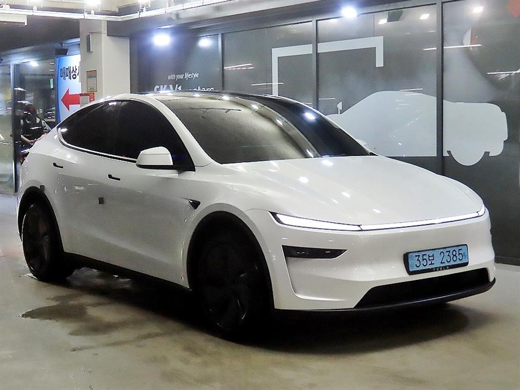 테슬라 Model Y AWD Rong Reinji