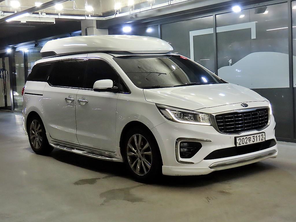Kia Carnival Hairimujin 9 seats Noblesse Special