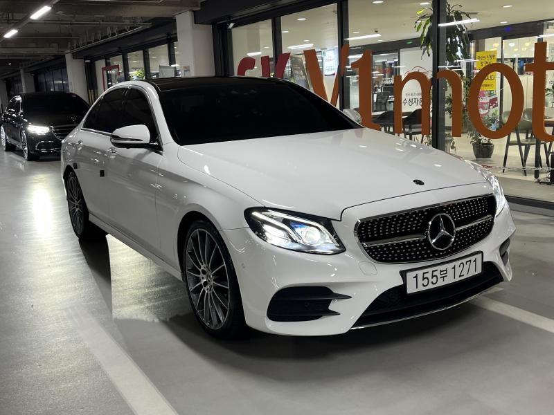 Mercedes-Benz E-Class E300 4Maetik AMG Line
