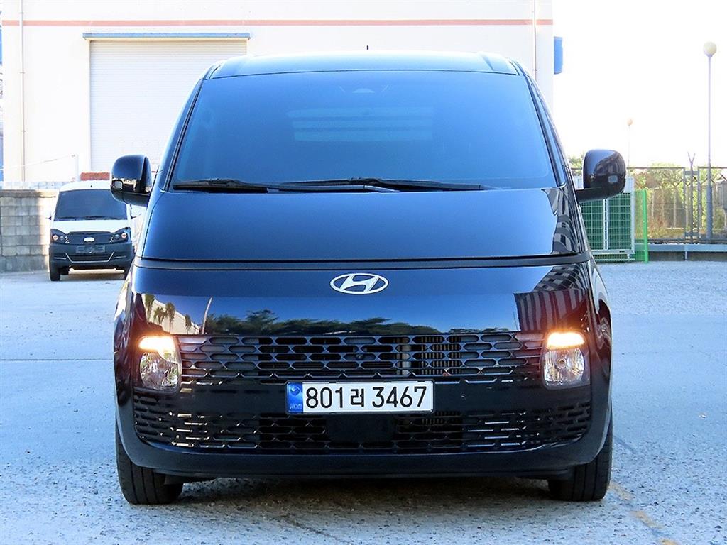 Hyundai Staria 2.2 Cargo 3 seats Modern