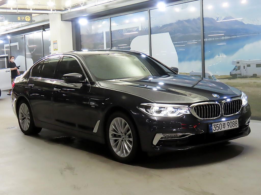 BMW 5 Series 530i xDrive Luxury Plus