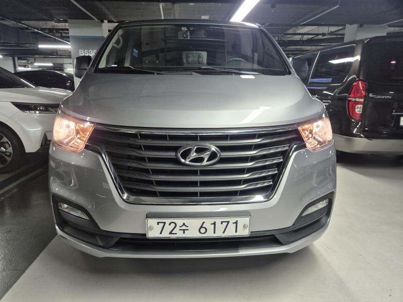 현대 Grand Starex 12 seats 4WD Smart
