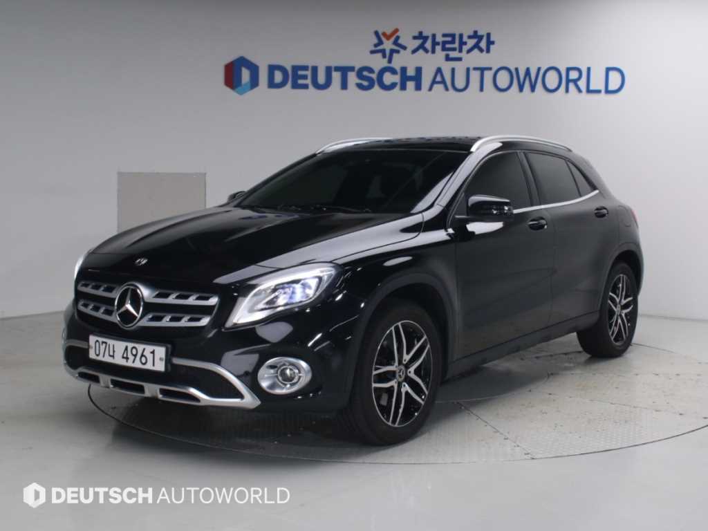 Mercedes-Benz GLA 220 Premium