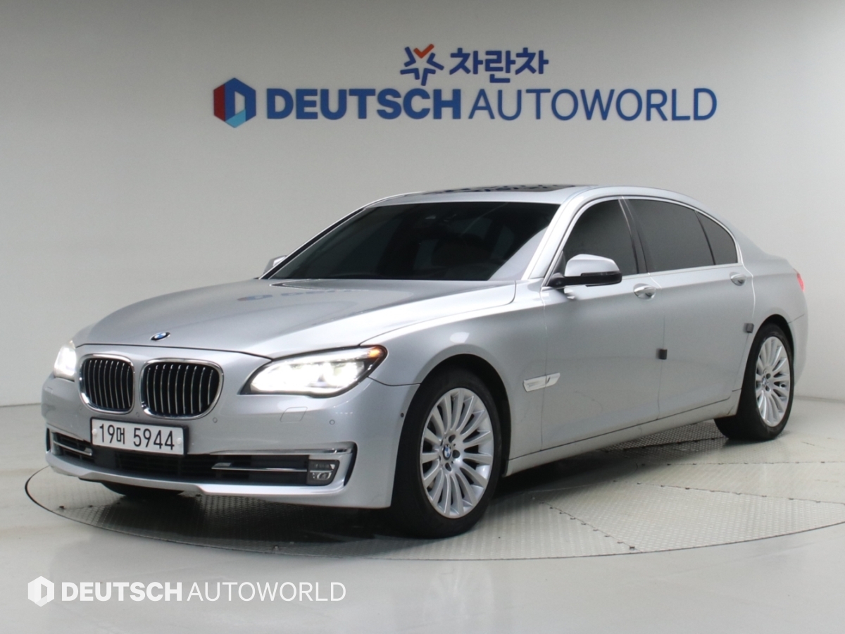 BMW 7 Series 740Li