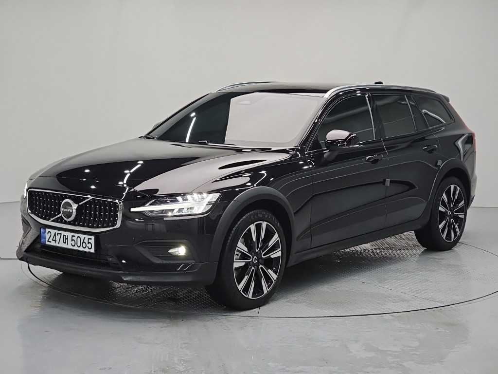 Volvo V60 Keuroseukeonteuri 2.0 B5 AWD Ulteura