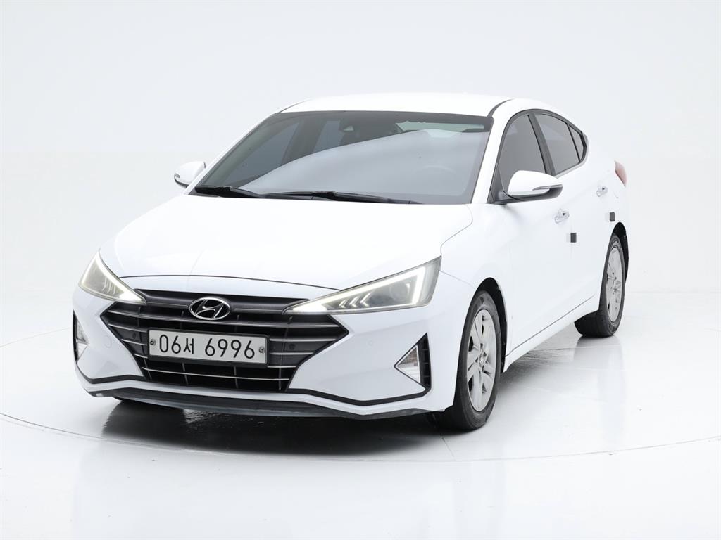 Hyundai Avante 1.6 LPI Wheelchair Private Modern