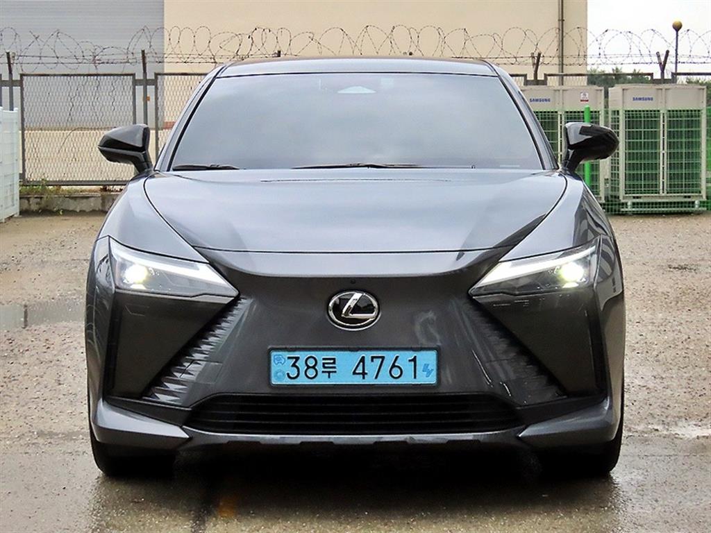 Lexus Z4 RZ 450e