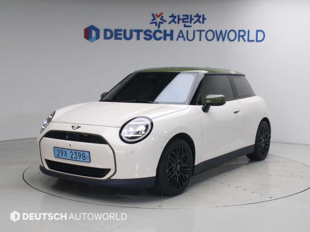 MINI Cooper SE EV