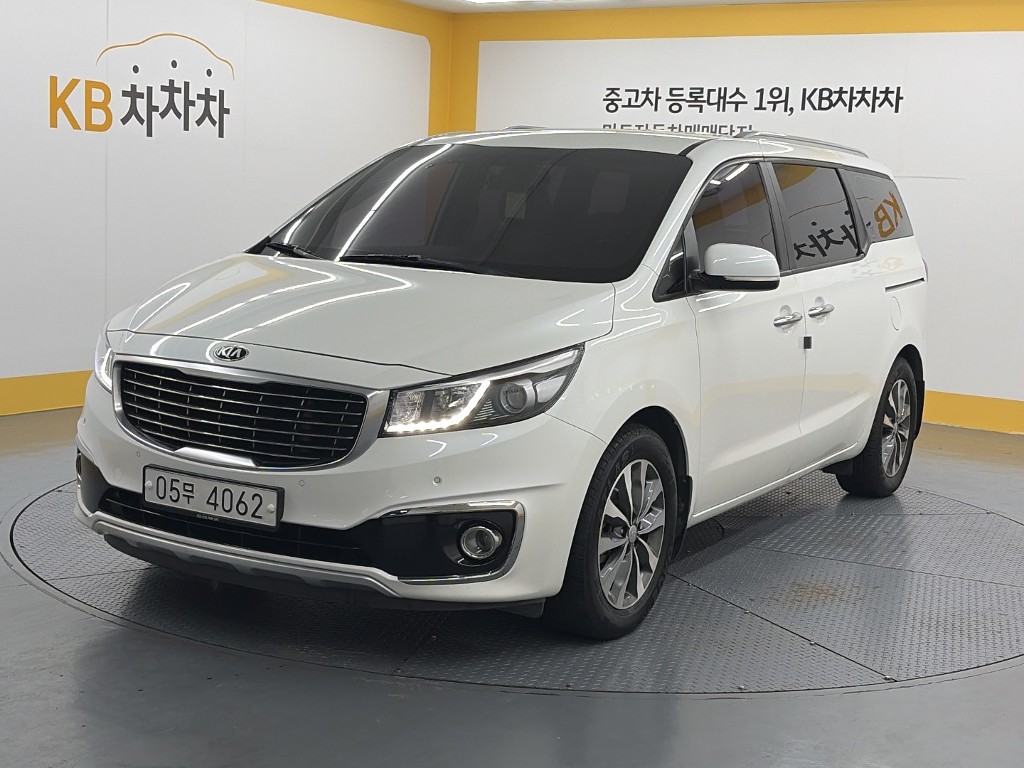 기아 카니발 9 seats Luxury