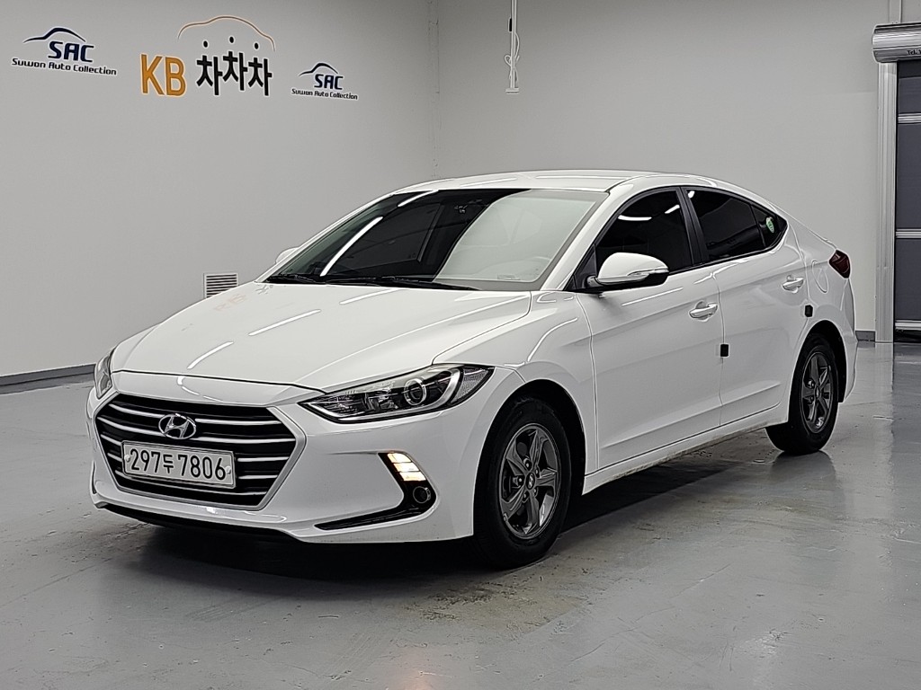 Hyundai Avante 1.6 GDi Smart