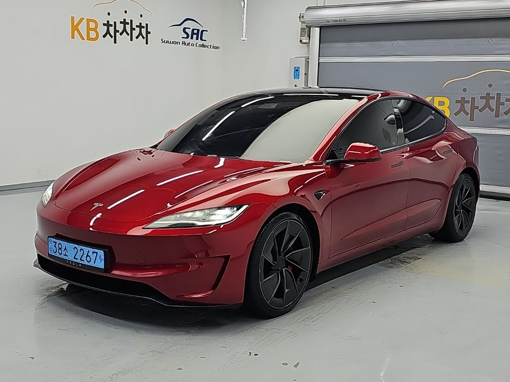 테슬라 Model 3 AWD Performance