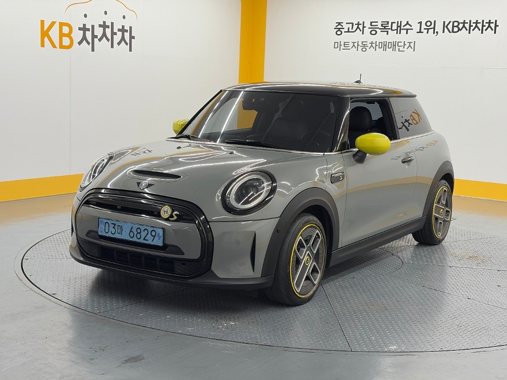 MINI Cooper SE EV