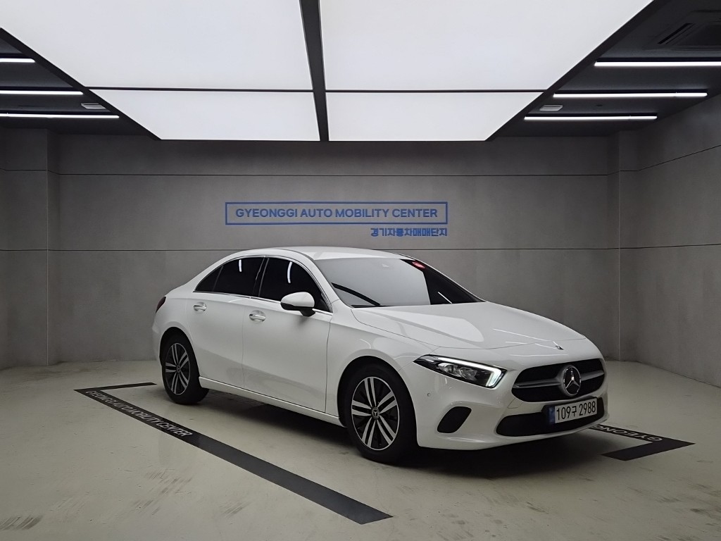 Mercedes-Benz A-Class A200d