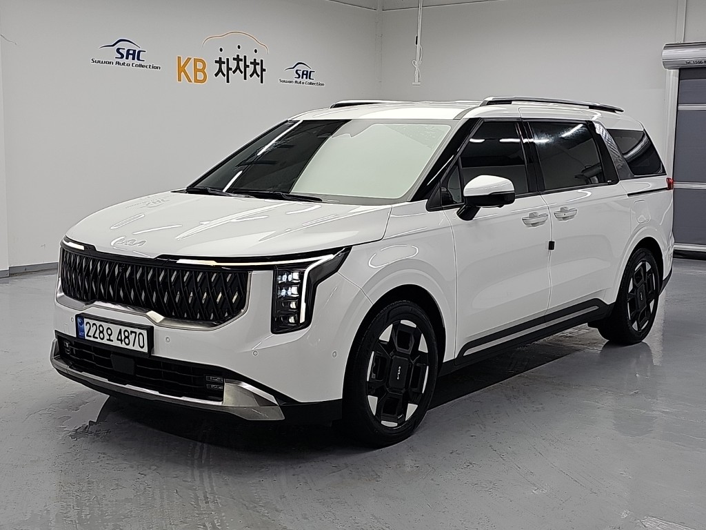 Kia Carnival 9 seats Noblesse