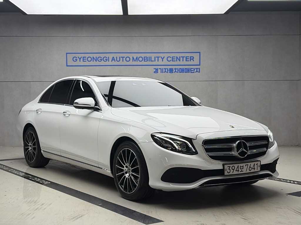벤츠 E클래스 E300 4Maetik Avantgarde
