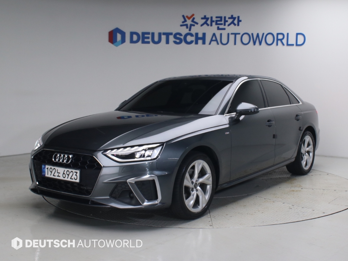 아우디 A4 40 TFSI Premium