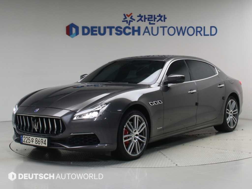 마세라티 Quattroporte 3.0 Geuranrusso