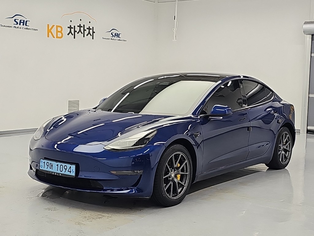 테슬라 Model 3 AWD Rong Reinji