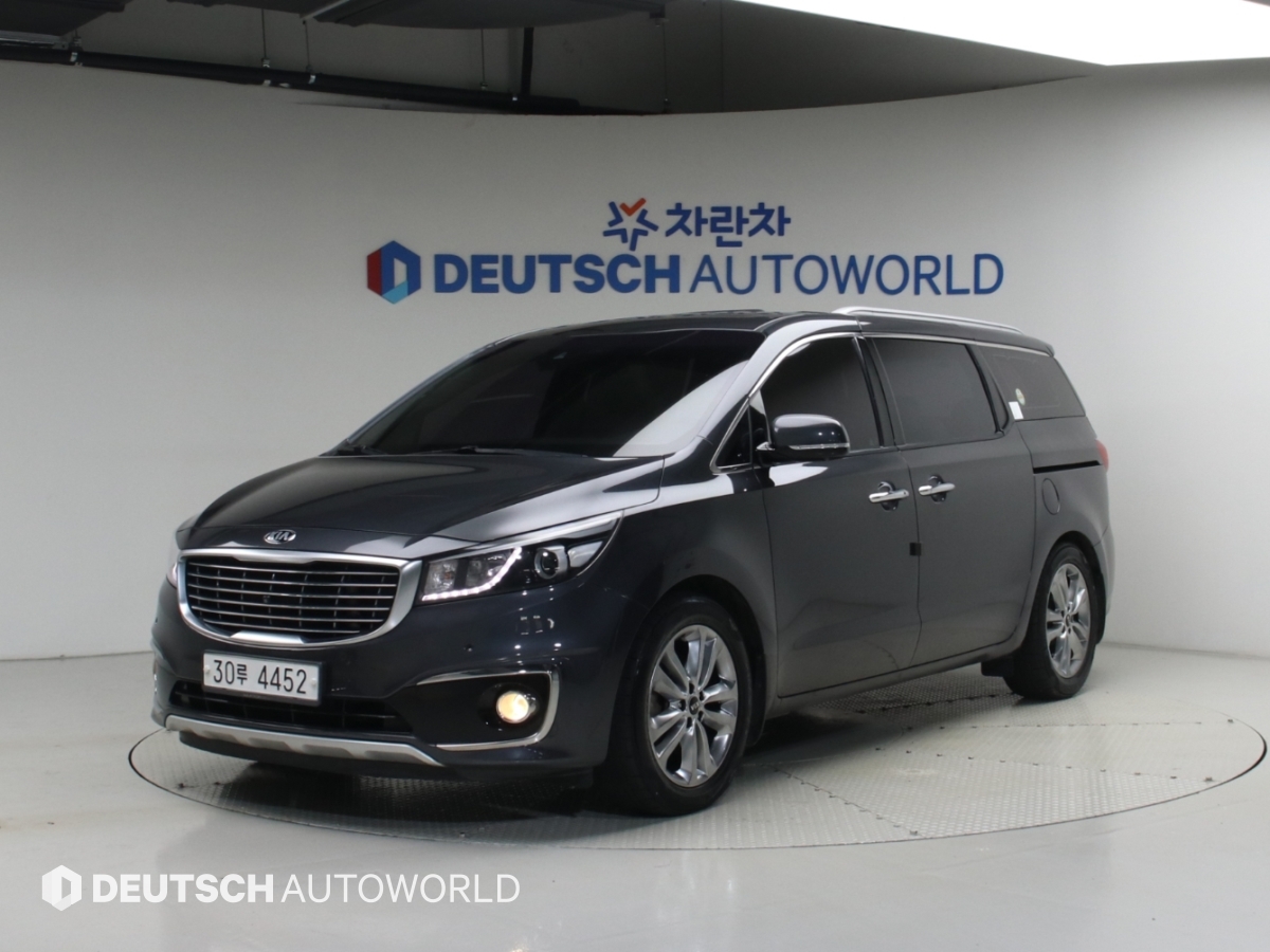 Kia Carnival 9 seats Noblesse
