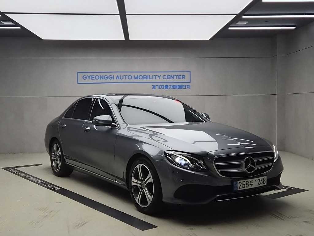 Mercedes-Benz E-Class E300 Avantgarde