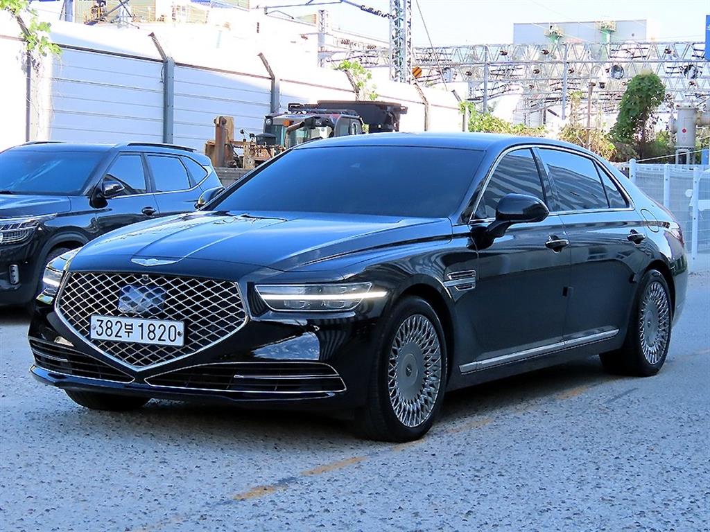 Genesis G90 3.8 AWD Premium Luxury