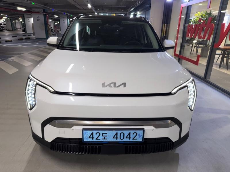 Kia EV3 Rong Reinji Eoseu