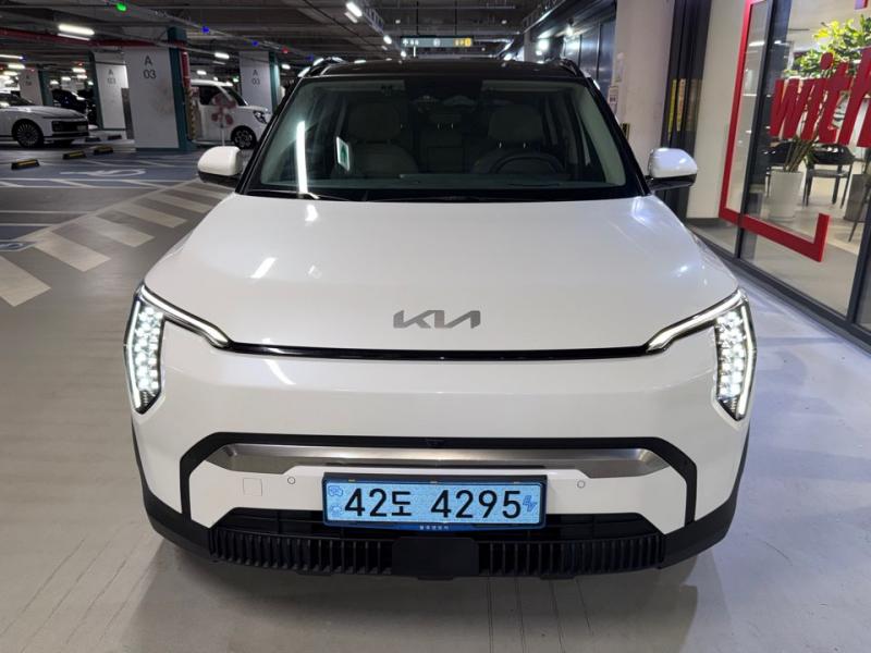 Kia EV3 Rong Reinji Eoseu