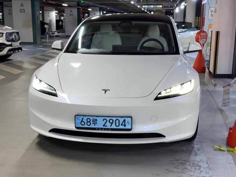Tesla Model 3 RWD