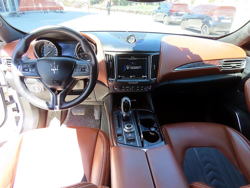 Maserati Levante 3.0 Geuranrusso