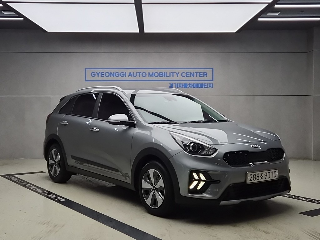 Kia Niro 1.6 GDI HEV Luxury