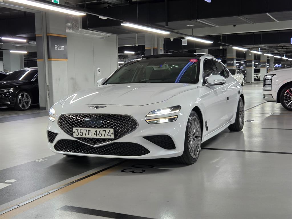 Genesis G70 2.0T 2WD