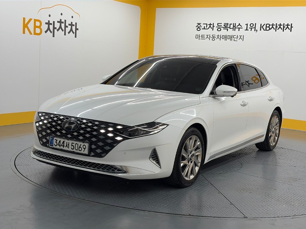 Hyundai Grandeur Hybrid 2.4 HEV Calligraphy