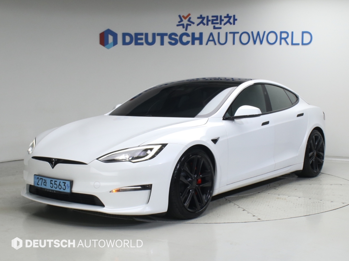 Tesla Model S AWD Peulraedeu