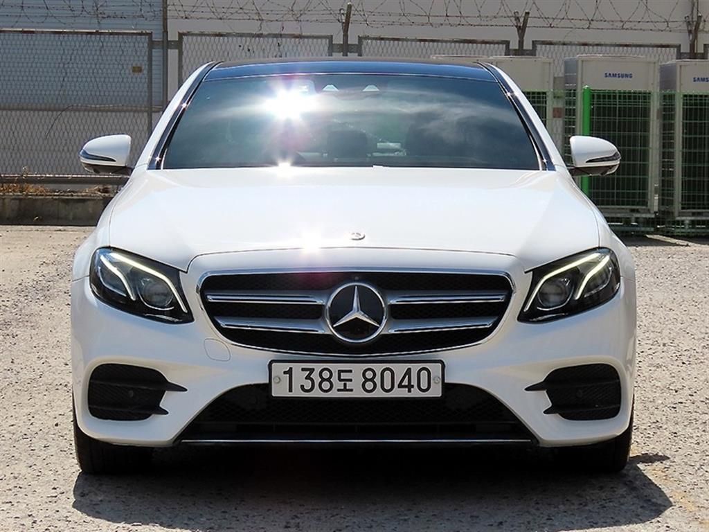 벤츠 E클래스 E350 4Maetik AMG Line