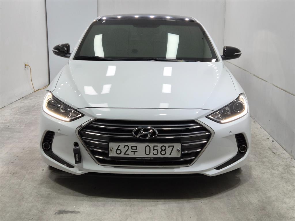 Hyundai Avante 1.6 GDi Premium