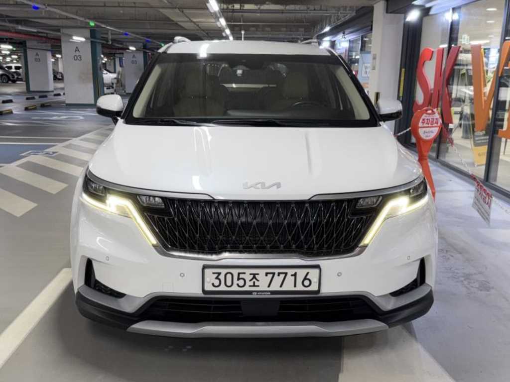 Kia Carnival 9 seats Prestige