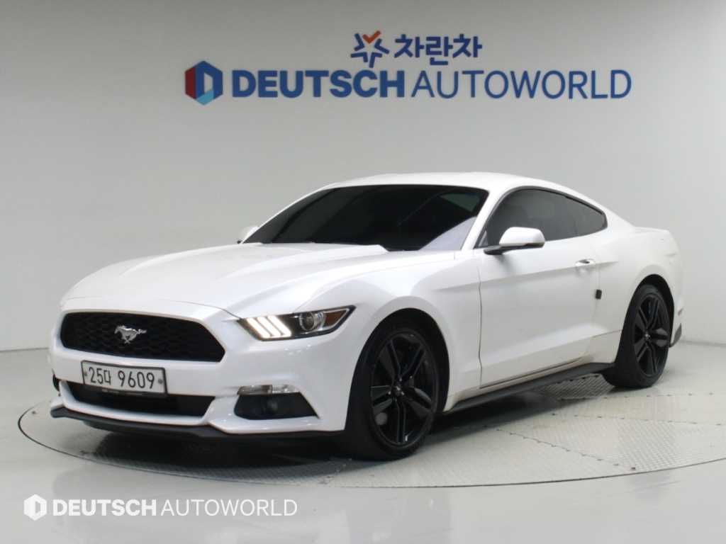 포드 머스탱 Coupe 2.3 Premium
