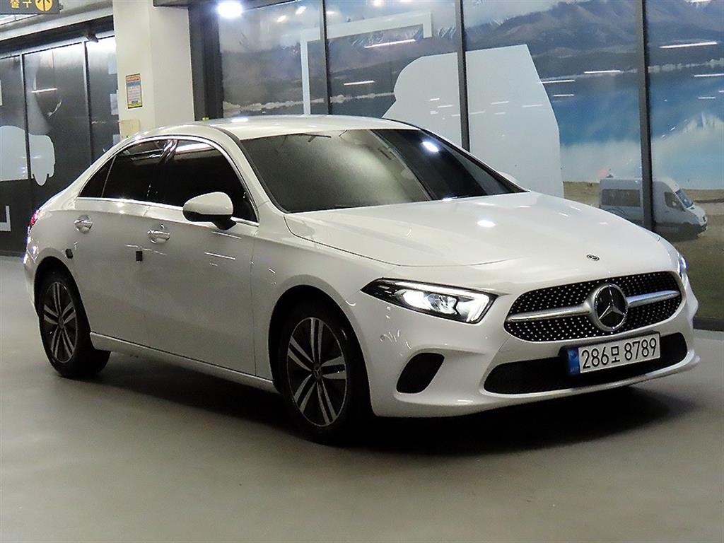 Mercedes-Benz A-Class A220