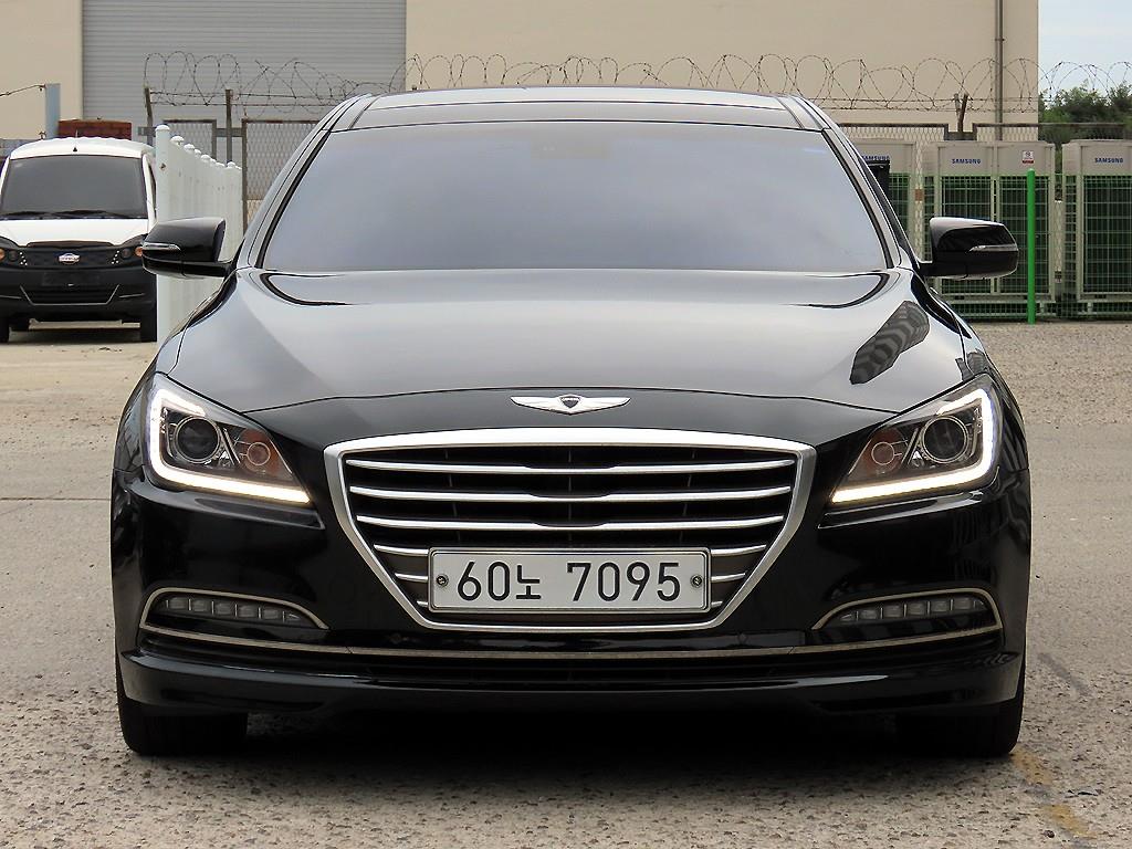 Hyundai Jenesiseudh Jenesiseudh G330 AWD Premium