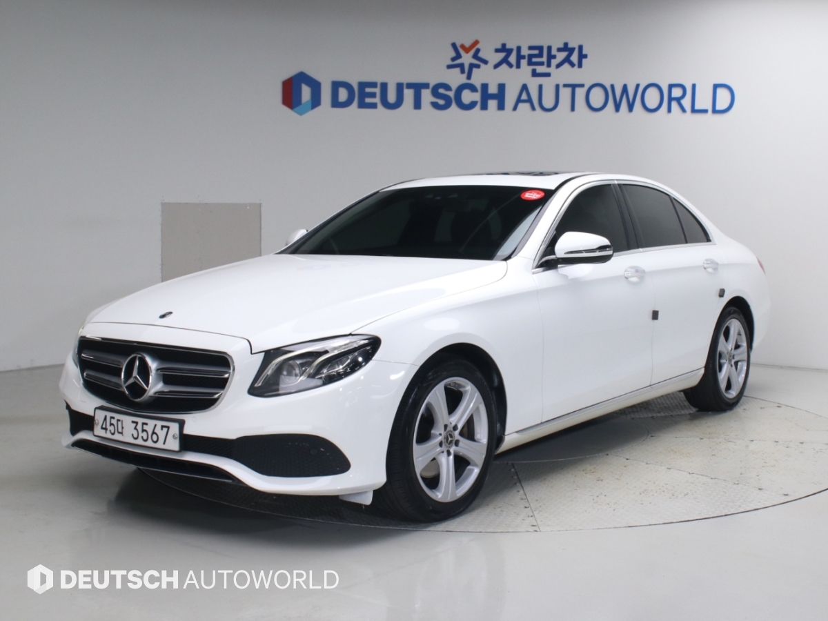 벤츠 E클래스 E220d Avantgarde