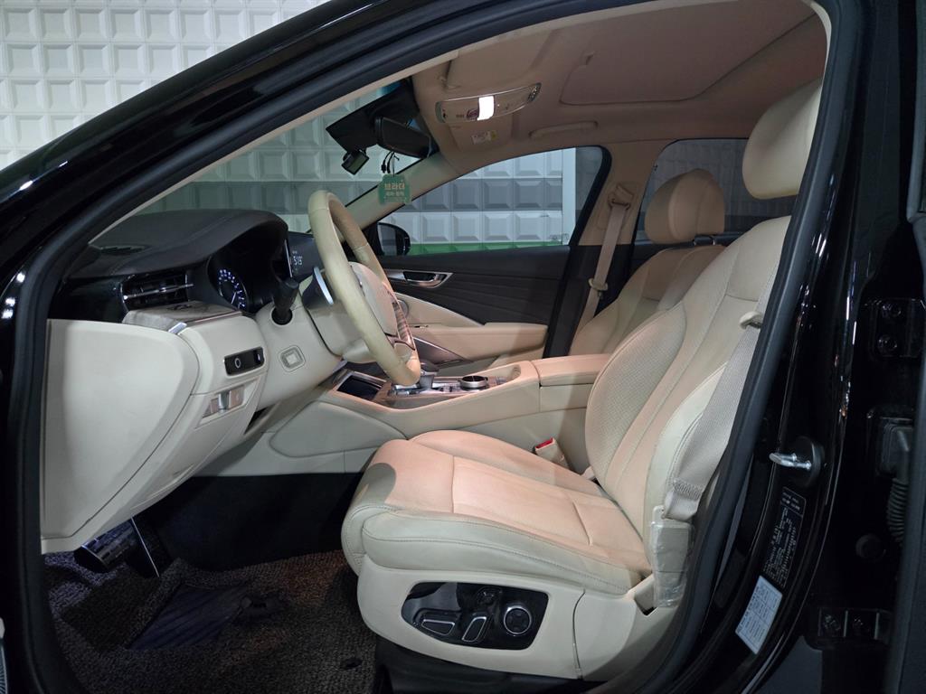 Kia K9 3.3 Turbo AWD Platinum