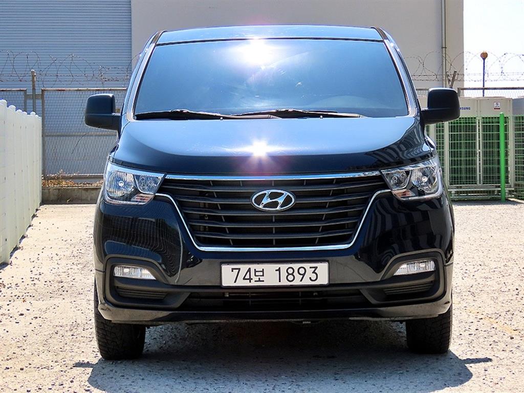 현대 Grand Starex 11 seats 4WD Modern