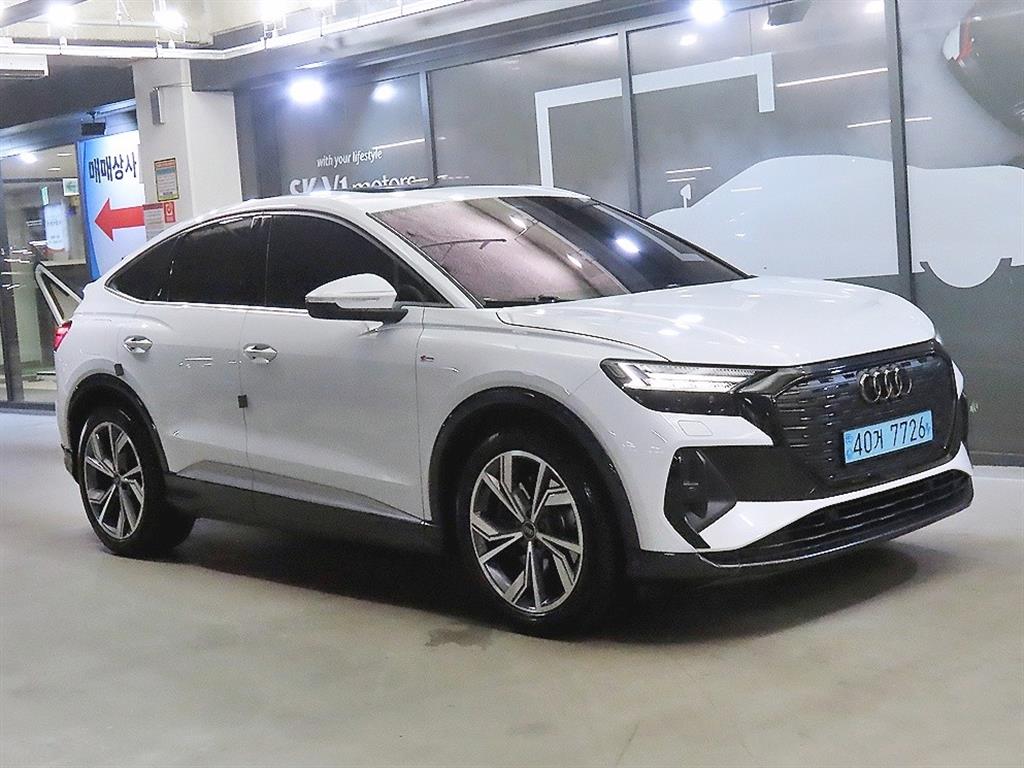 아우디 e-tron Q4 40 Seupoteubaek Premium
