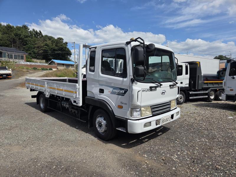 Hyundai Mega Truck 5т Урт бие
