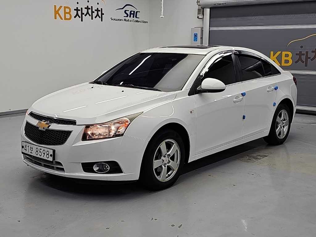 Chevrolet Cruze 4 door 1.8 LTZ