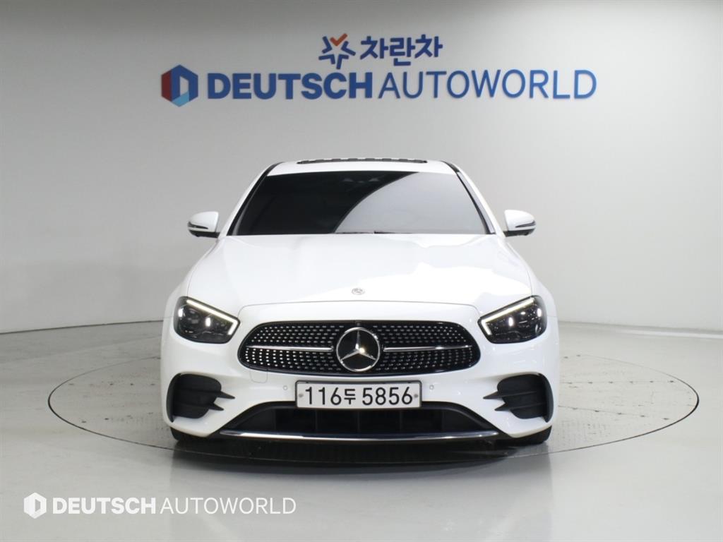 Mercedes-Benz E-Class E220d 4Maetik AMG Line