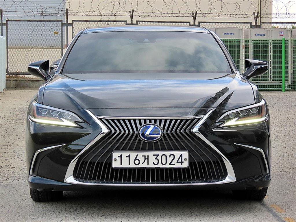 렉서스 ES 300h Igeujekyutibeu