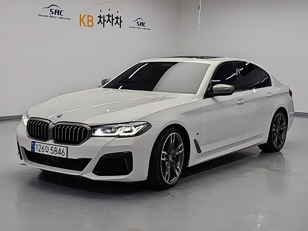 BMW 5시리즈 M550i xDrive